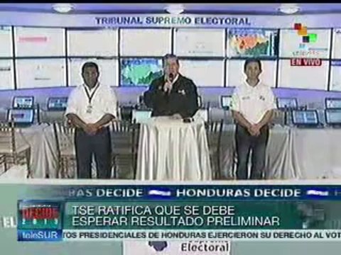 Mesas continuarán abiertas mientras haya electores en Hondur
