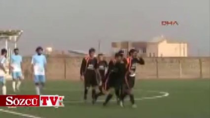 Oyuncusuna böyle vurdu!