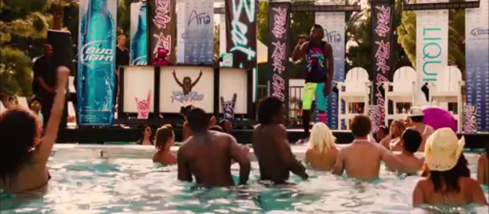 Last Vegas - Ext 1 VF - "Où est la piscine ?" - au cinéma le 27 Novembre