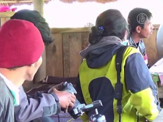 Синабунг извергается: 20 000 человек покинули дома