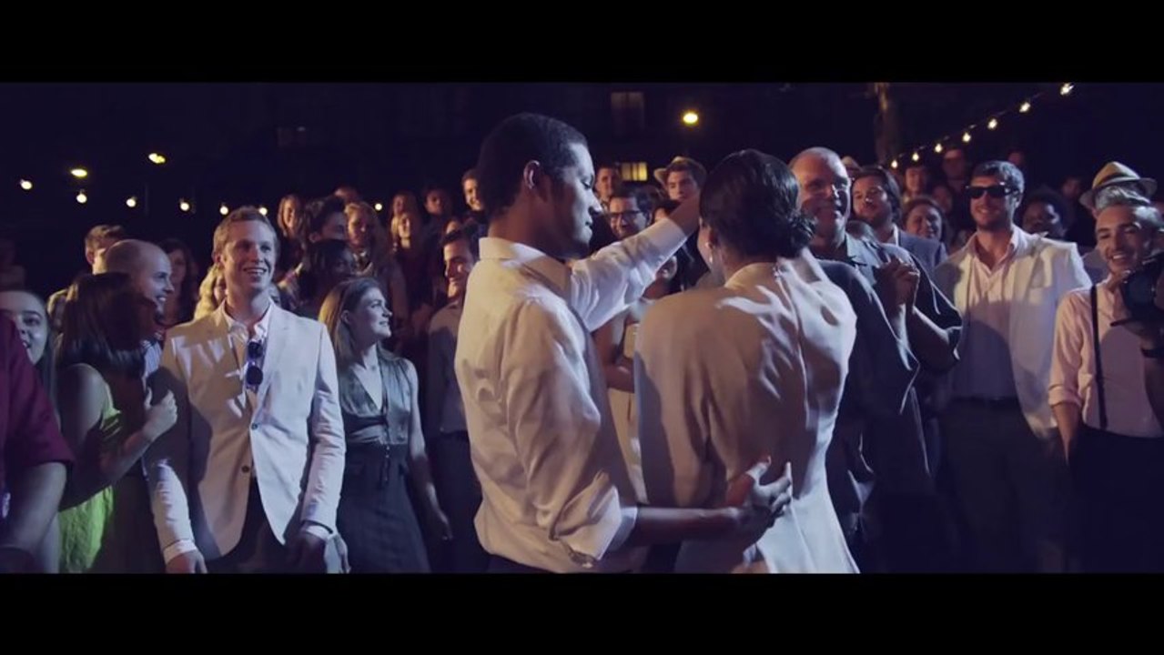 MACKLEMORE & RYAN LEWIS - SAME LOVE feat. MARY LAMBERT (OFFICIAL VIDEO)