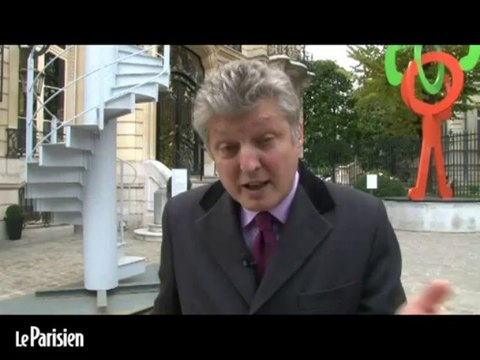 Un morceau de la tour Eiffel vendu 220 000 euros