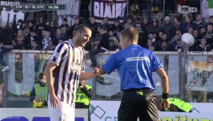 Chiellini su Schiattarella,per l'arbitro non è nemmeno fallo.