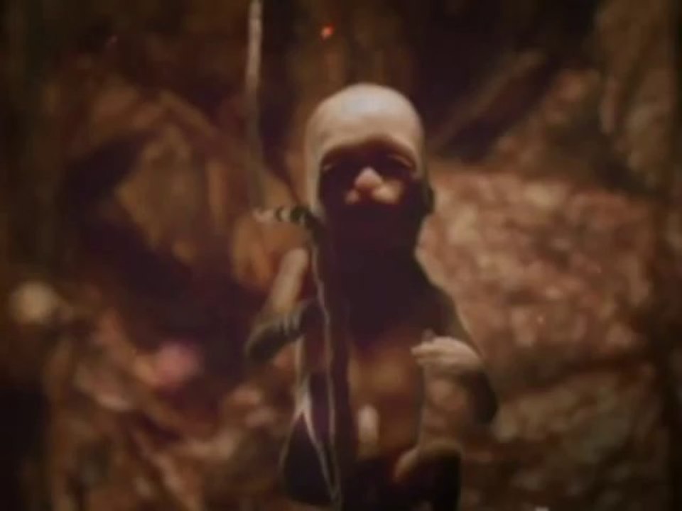 Massive Attack - Teardrop(360p_H.264-AAC)