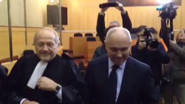 Doux. Audience au tribunal de commerce