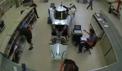 ‪Beautiful Timelapse Of Making Of A Super car‬