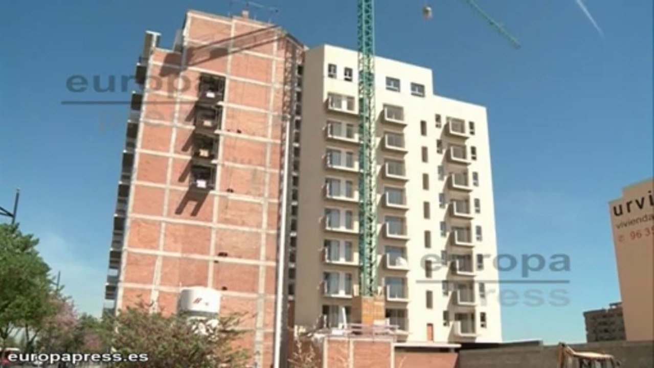 Las hipotecas sobre viviendas caen otro 30%