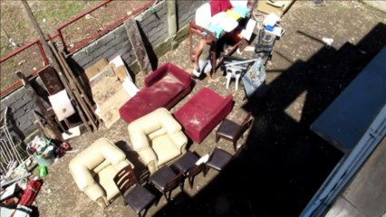 Après le typhon, les Philippins expatriés découvrent les dégâts