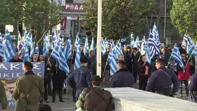 Golden Dawn members appear in Greek court
