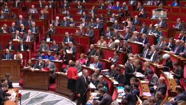Patrice Carvalho, député de l'Oise, lors de la scéance de questions au gouvernement
