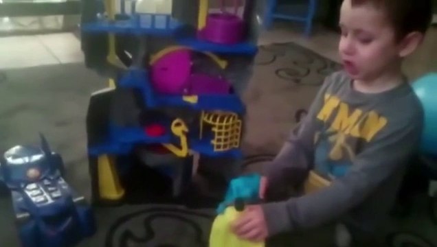 Super surprise pour cet enfant malade du cancer.