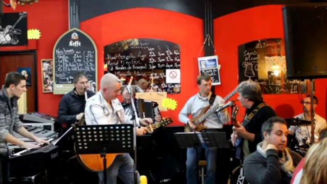 Luana de JP BARASTIER en Live au Café du Théâtre avec ses musiciens