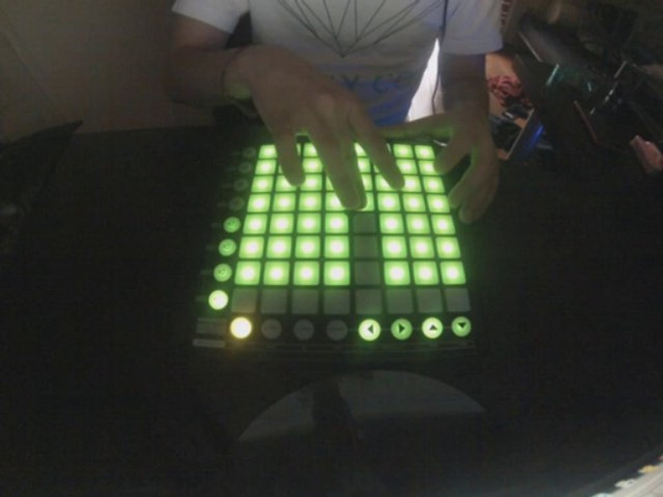 Madeon - Pop Culture Remake (Sway)