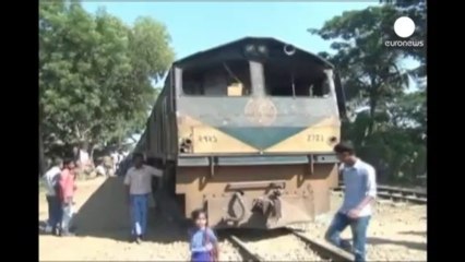 Bangladesh opposition protesters clash with police over election date