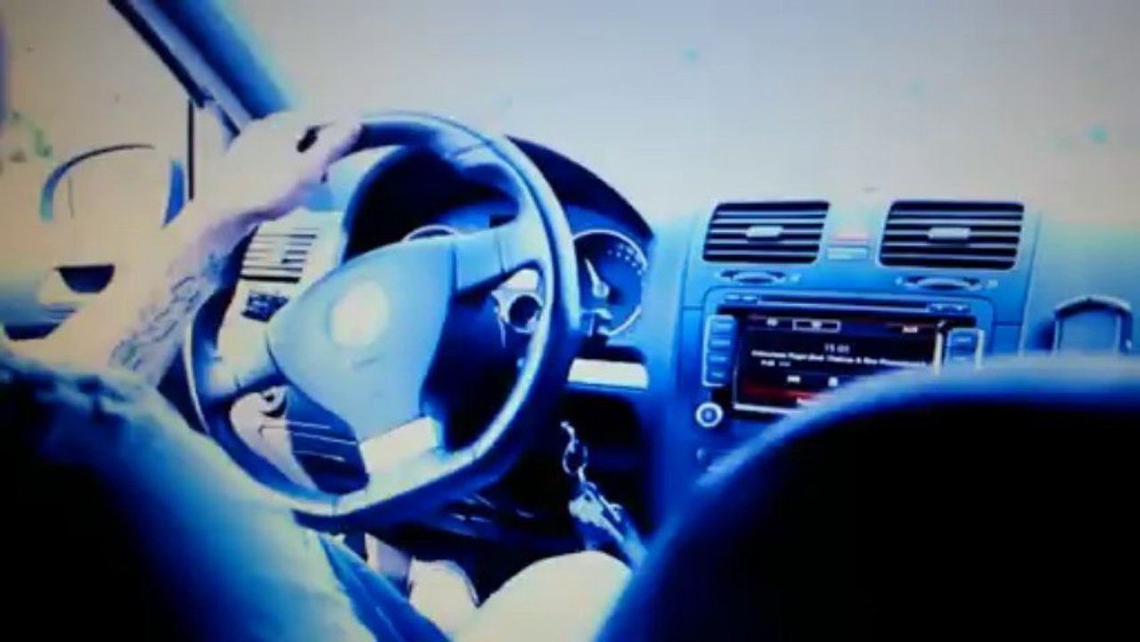 Vw golf r32 3.2 litre v6 twin turbo revs and makes turbo noise