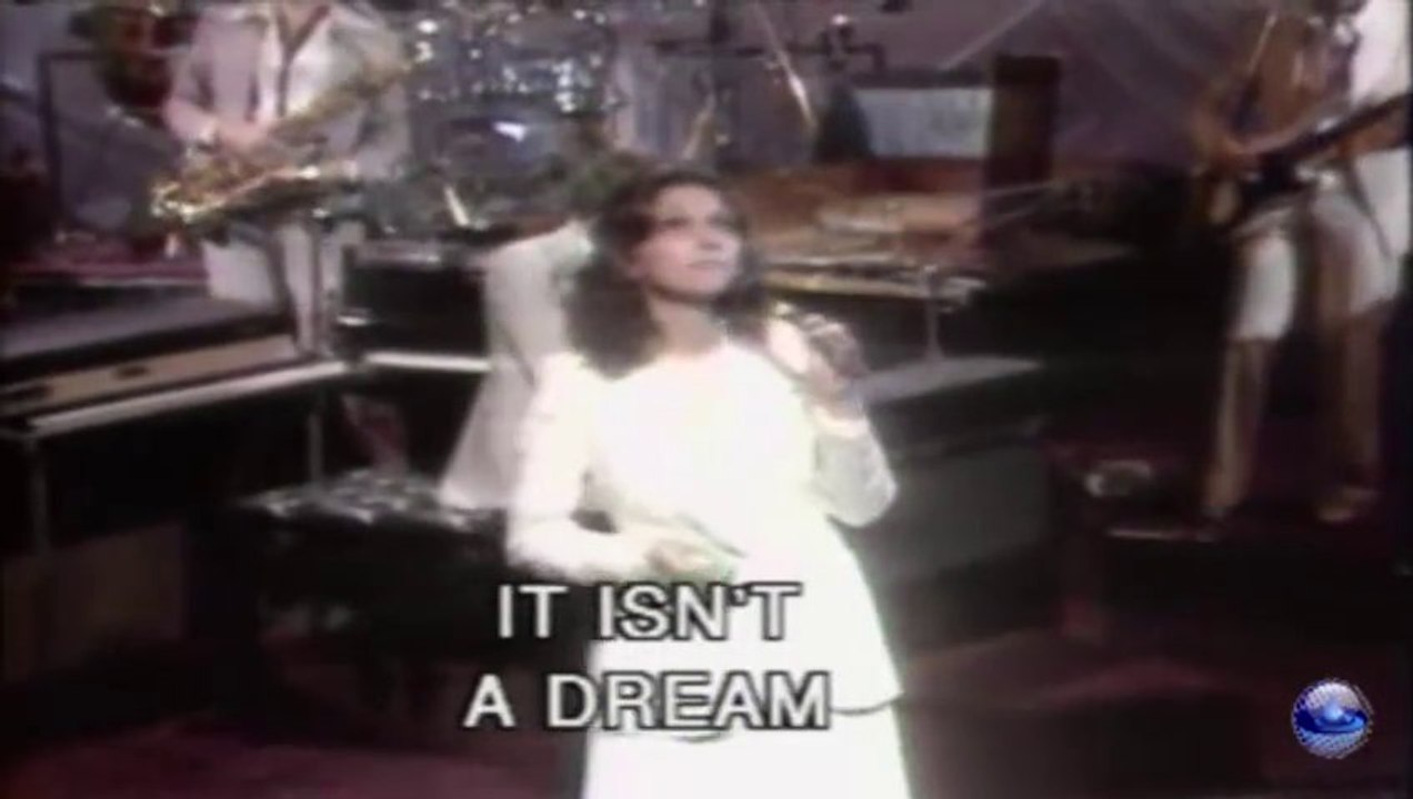 There's a kind of hush - Carpenters (karaoke)