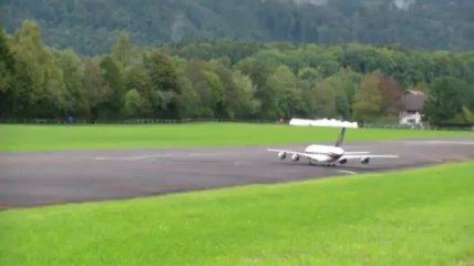 Awesome Videos - World's biggest remote control toy-