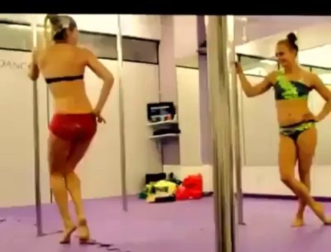 Sexy Pole Dance Battle By Hot Desi Video Must Watch