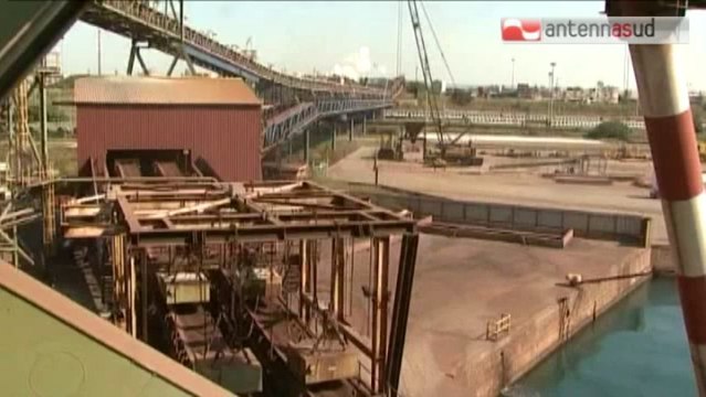 TG 25.11.13 Taranto, ancora fumi dal siderurgico: in arrivo un nuovo decreto salva Ilva
