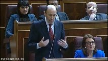 Rubalcaba exige a Rajoy que explique la 