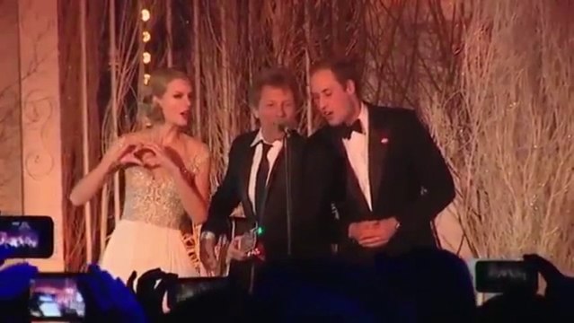 Le Prince William chante avec Jon Bovi et Taylor Swift