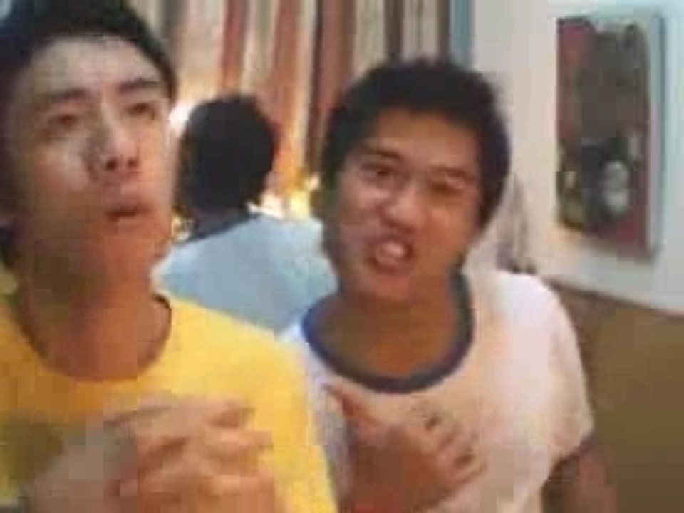 two cinese boy - Radio in my head