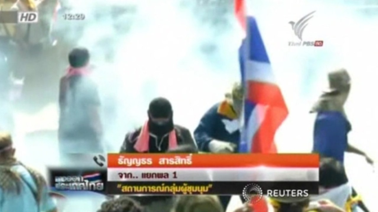 Thai police fire tear gas at protesters