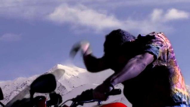 Parodie du clip de Kanye West et Kim Kardashian.