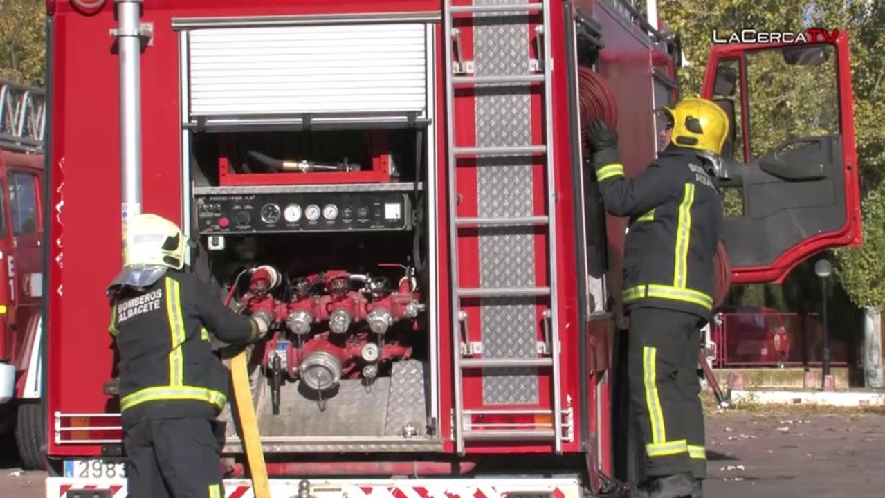 Bayod clausura la quinta edición del curso “Fuego de interior” en el parque de Bomberos de Albacete