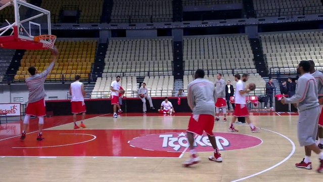 RedPlanet.gr - Προπόνηση στο ΣΕΦ ενόψει Γαλατασαράι (3)