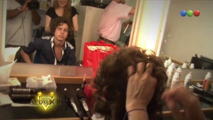 Los Aliados se preparan para salir al Teatro