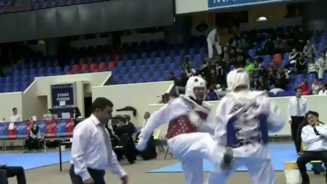 CHAMPIONNAT IdF 2013 - STEPHANE vs DAVID - TEAM TAEKWONDO FERANA CERGY / Vétérans 3