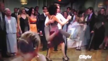 HIMYM Barney and Robin Dance