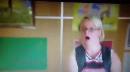 Glee 5x04 Artie and Kitty Kiss Scene