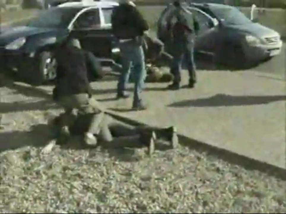 CBŚ: Kokainę i heroinę przemycali w żołądkach – policjanci rozbili międzynarodową siatkę przemytników