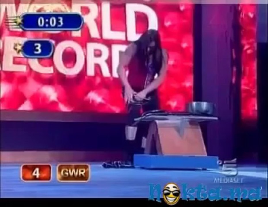Amazing show of immense power by a woman