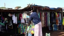 حرفيون من جنوب السودان يحولون القذائف الى حلي