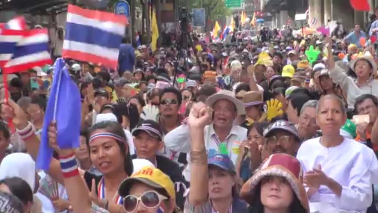 Bangkok (Thailande) 28/11/2013  L'opposition coupe l electricite de la Police