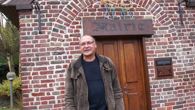 Jean Jacques Lebreton et la plus petite mairie de France