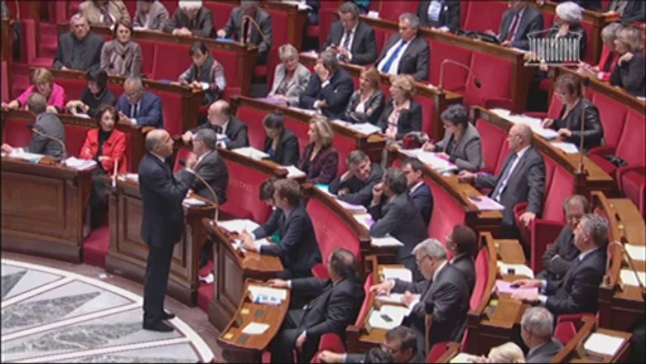 26 novembre 2013, Questions d'actualité-CLIMAT : Bertrand Pancher interpelle le gouvernement : "la France saura-t-elle entraîner l'Europe pour que l'Europe entraîne le monde?"