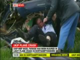 Nigel Farage überlebt Flugzeugabsturz english