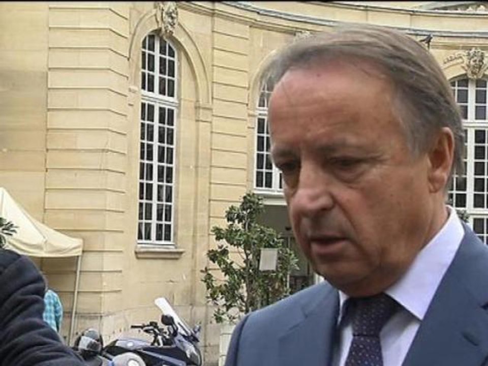 Jean-Pierre Bel: "Nous n'allons pas forcément nous donner une date" pour l'inversion de la courbe du chômage - 28/11