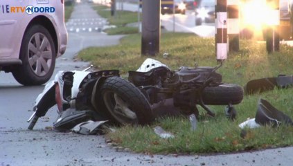 Frontale botsing scooters Westerbroek - RTV Noord