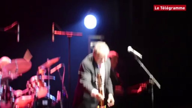 Tréteaux chantants. Pierre Perret clôture le concours