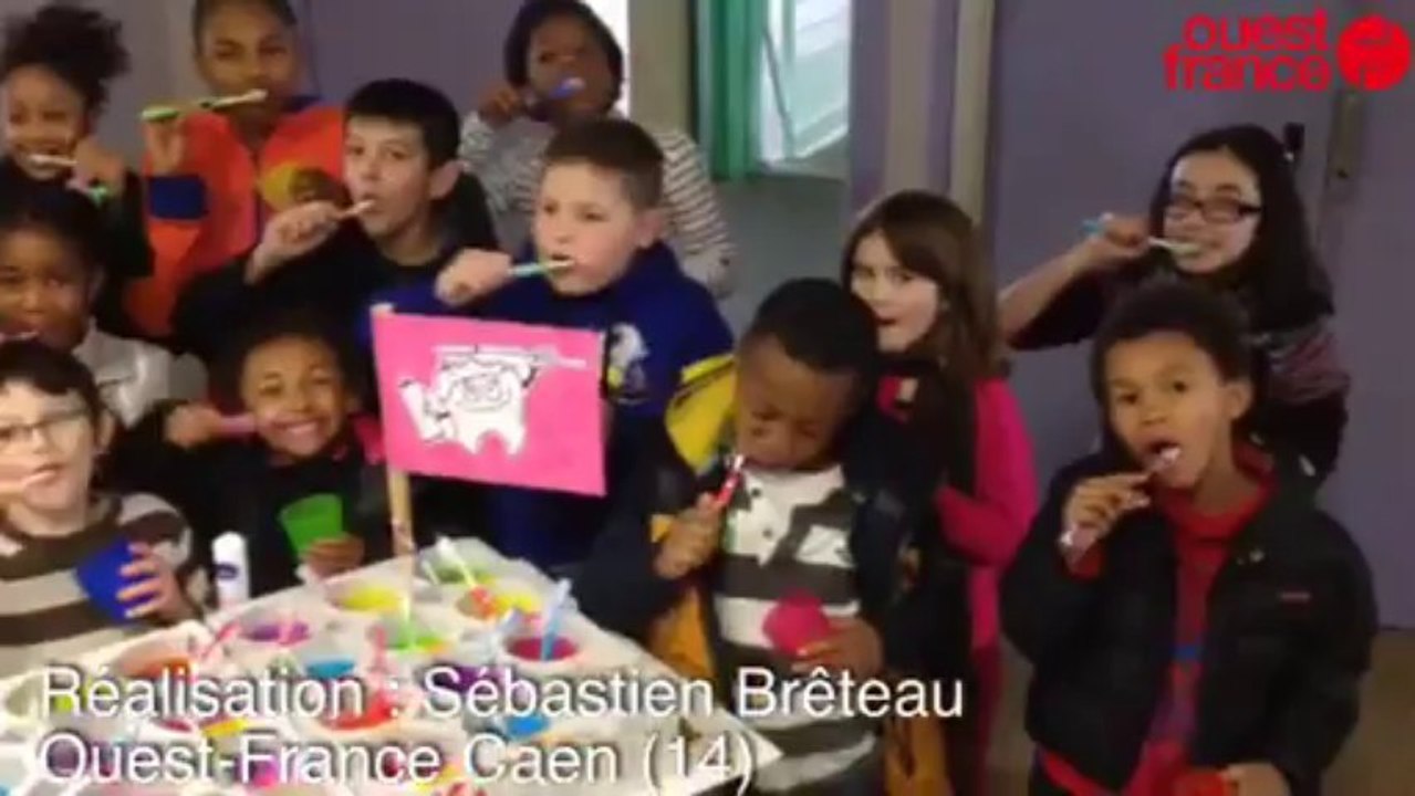 Brossage de dents après la cantine