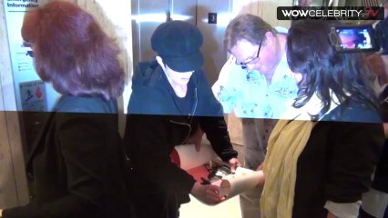 Liza Minnelli Lands at LAX Airport