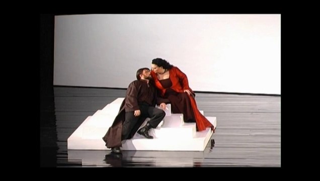 Macbeth Act 2 : Duetto , Perche mi sfuggi ...Aria : La luce langue - Istanbul State Opera and Ballet