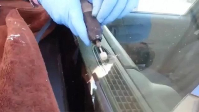 windshield repair Denver & auto glass window repair