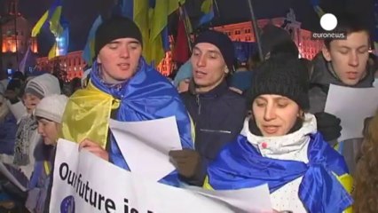 Kyiv protesters urge Ukraine to sign EU deal