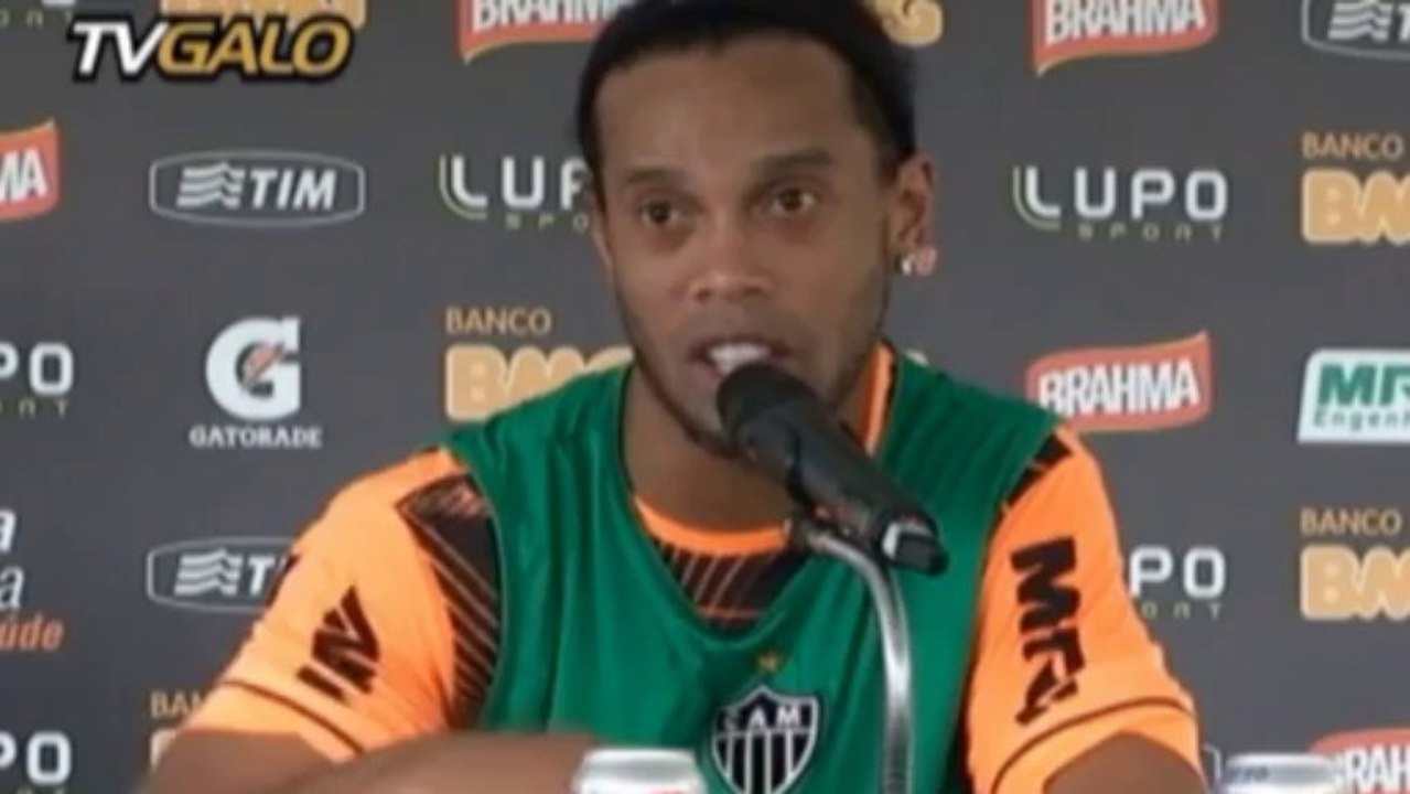 Brasileiro: Ronaldinho bangt um Klub-WM